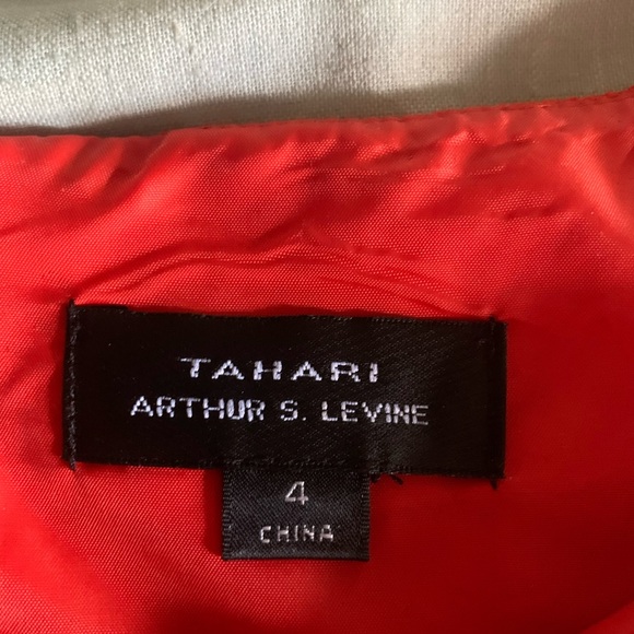 Tahari Size 4 dark orange shift dress with gold accents - Picture 5 of 5